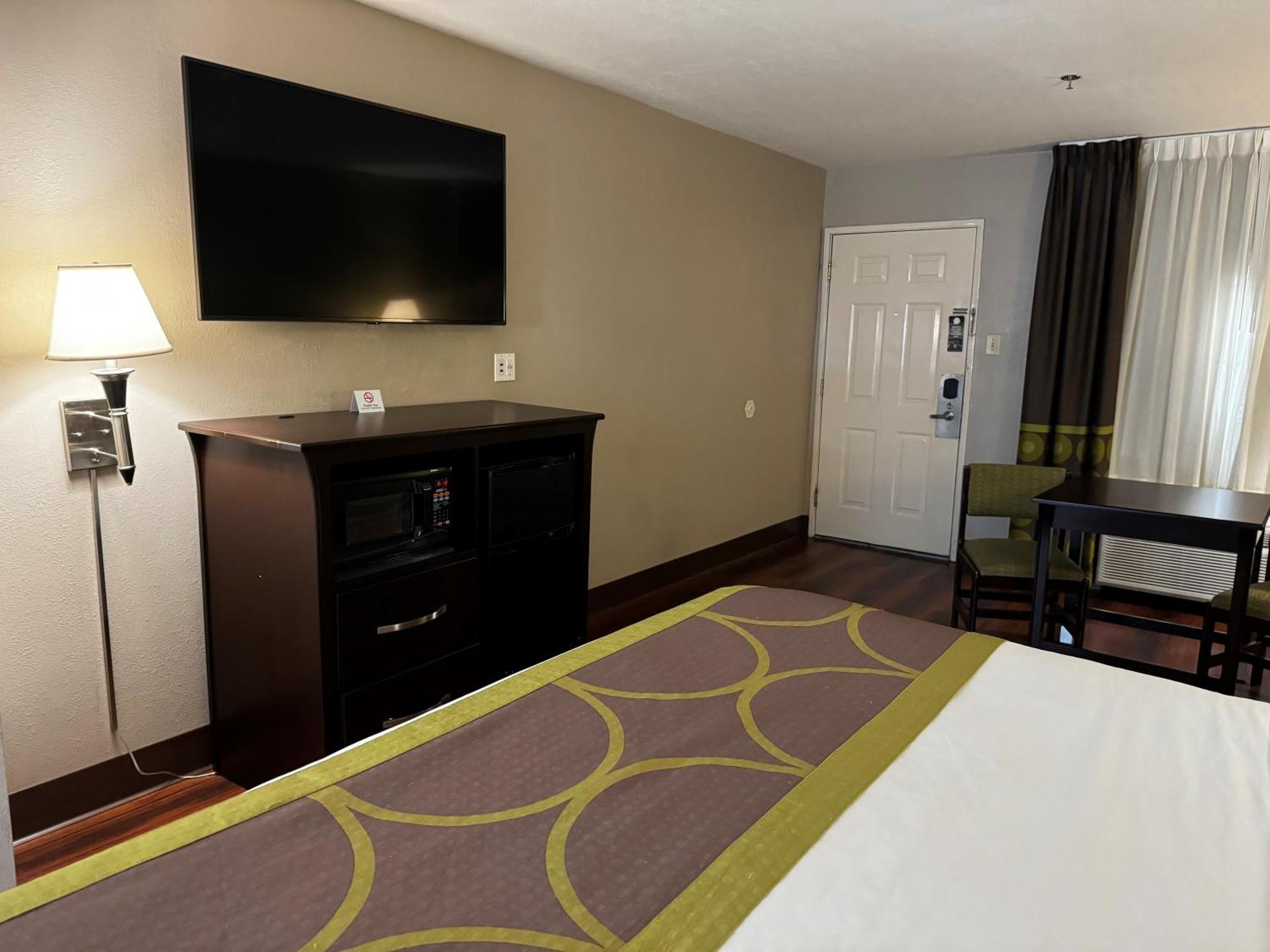 Super 8 By Wyndham Houston Webster Nasa Hotel Kültér fotó
