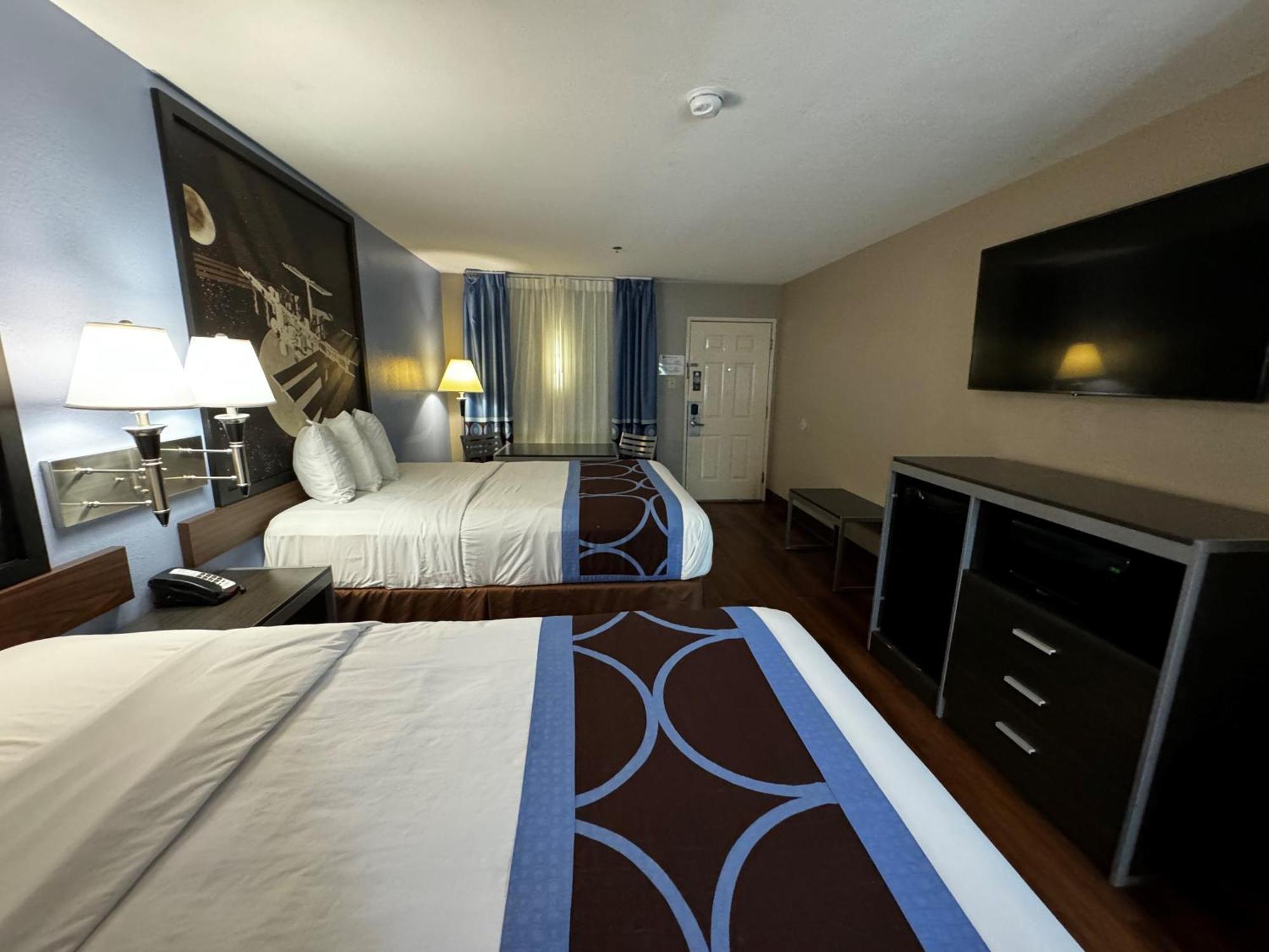 Super 8 By Wyndham Houston Webster Nasa Hotel Kültér fotó